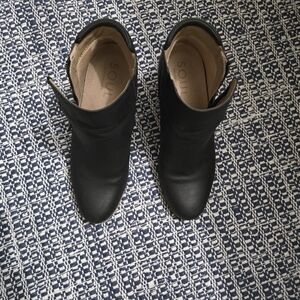 Naturalizer Soul Black Ankle Boots